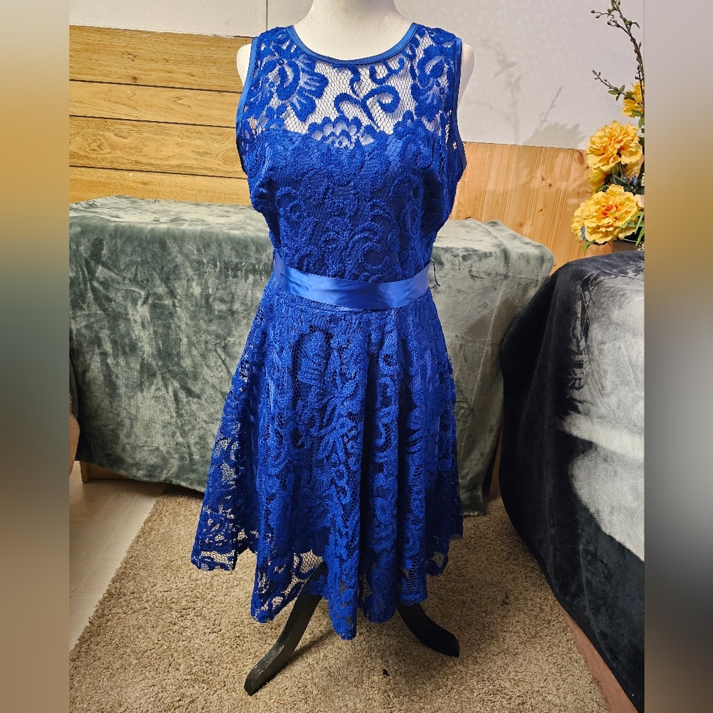 Bridesmaid / Cocktail Dress - Royal Blue, Lace